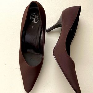 Nice shoe for any occasion (NEW)